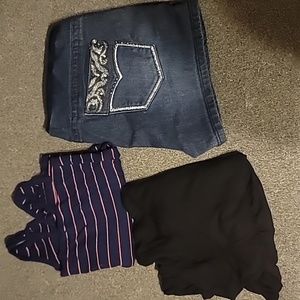 Maternity clothing bundle